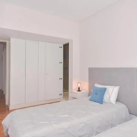 Peixinho Avenue * Aveiro